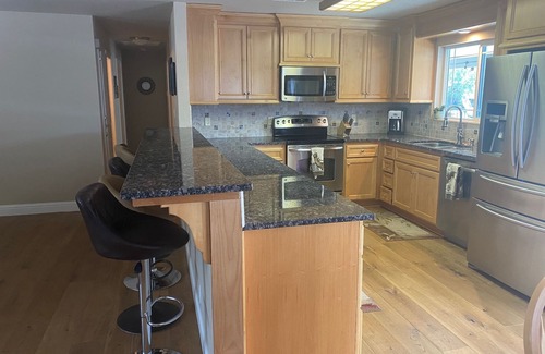 Clear Lake House | Clearlake Lakefront Getaway