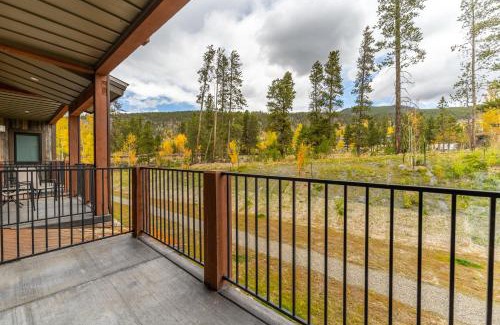 Lakeside Village Apartment | Clearwater Lofts 102 Building 2