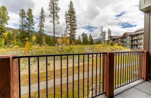Lakeside Village Apartment | Clearwater Lofts 102 Building 2