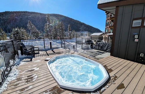 Lakeside Village Condo | Clearwater Lofts Bldg 1 204