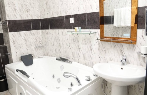 Port Harcourt Hotel | Clen Phil Hotels and Suites