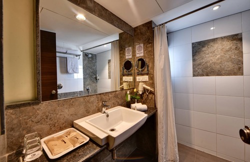Vadodara Hotel | Click Hotel Vadodara