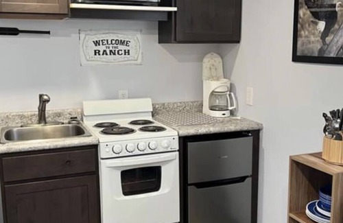 Mesa County Cottage | Close to Biking Trails and Country Jam! Cozy Tiny House in the Country