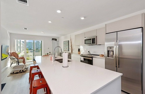Ojus Villa | Cloud9 |Private Balcony @ Aventura | The Shore