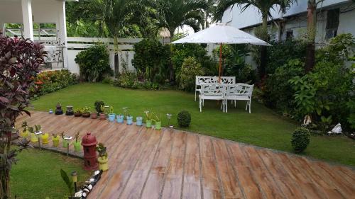 Boracay Island Hotel | ClubBoracay Apartelle
