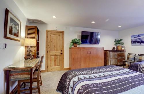 Copper Mountain Village Hotel | Cm337H Copper Mtn Inn Hotel Room