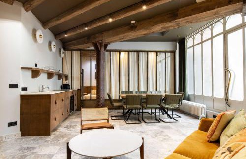 Enfants-Rouges Apartment | CMG Amazing Duplex 3BR 6P Le Marais