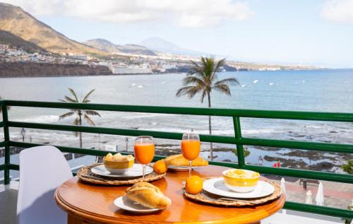 Punta del Hidalgo Apartment | Coast Views