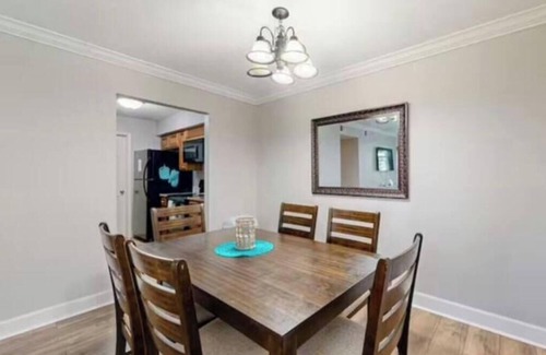Saint Simons Heights Condo | Coastal Comfort