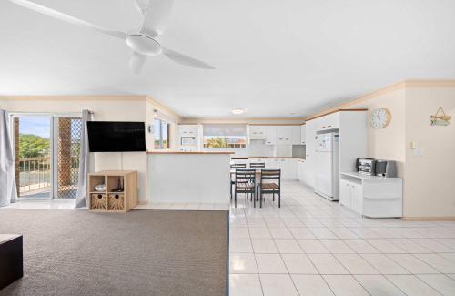 Bellara Apartment | Coastal Comforts with Pumicestone Passage Views