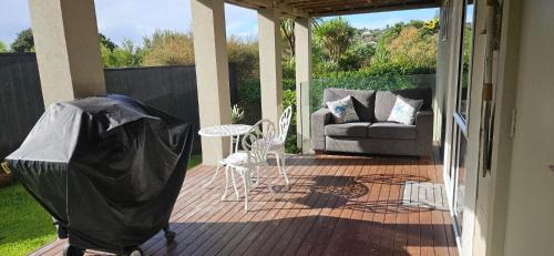 Mairangi Bay House | Coastal Escape in Mairangi Bay