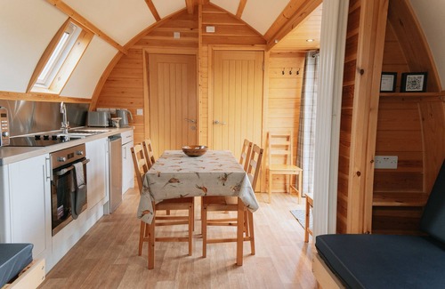 Cockburnspath Cabin | Coastal Family Cabin with Wood Fired Hot Tub