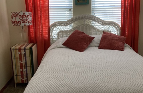 Horton Shores House | Coastal get away 3 bedroom/3 bath home with pool on New Smyrna Fla. beachside