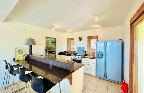 Spring Estate Villa | Coastal Luxury for two – Spring Estate Hideaway