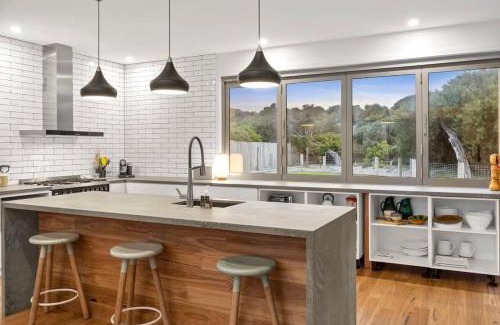 Ocean Grove House | Coastal paradise just metres from the beach