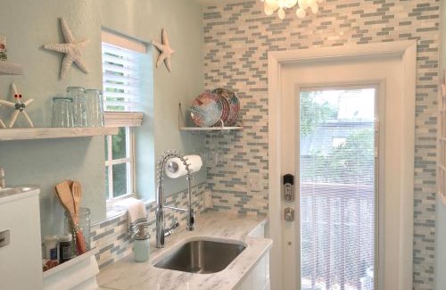 Central Naples Apartment | Coastal Studio Escape!