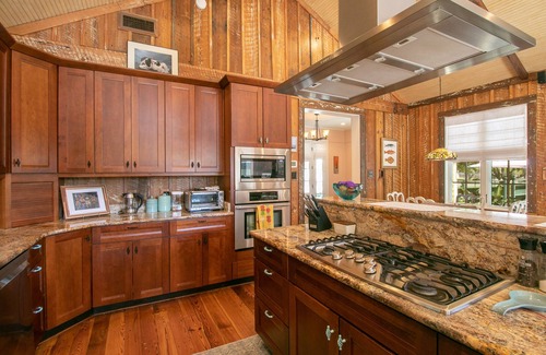 Bay St Louis Villa | Coastal vibe without the crowds. Main house with 2 studio apartments included.