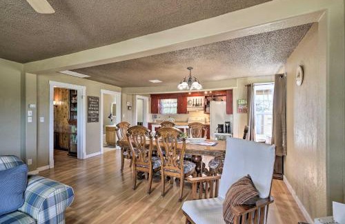 Hermitage House | Cobblestone Cottage - 10 Mi to Pomme de Terre!