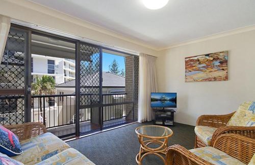 Coolangatta Apartment | Cobden Court Unit 5