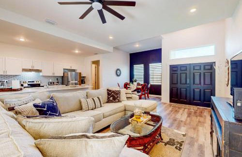 Mariner House | Coco's Cabana