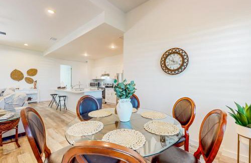 Mariner House | Coco's Cabana