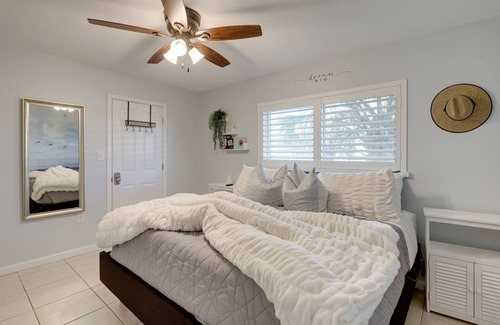 Cocoa Beach Apartment | Cocoa Beach Condo: Snowbird & Remote Work Friendly