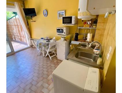 Le Pradet Apartment | Cocon au Pradet Plage, terrasse & calme absolu