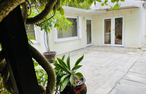 Coconut Grove House | Coconut Grove Home POOL Close to Beaches, Restaurants and Bars