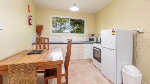 Scarness Apartment | Coconut Palms Deluxe Ground Floor Apartment