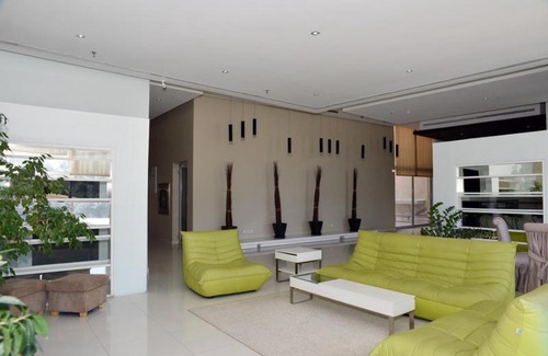 Julai'a Apartment | Code Housing - Fintas - family only