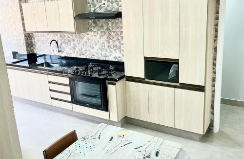 Loteamento Joao Batista Juliao Apartment | Coimbra Guarujá - Apartamento Beira Mar - Praia Enseada - 150m Praia