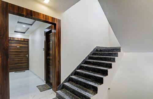 Allahabad Hotel | Collection O Mitra Inn