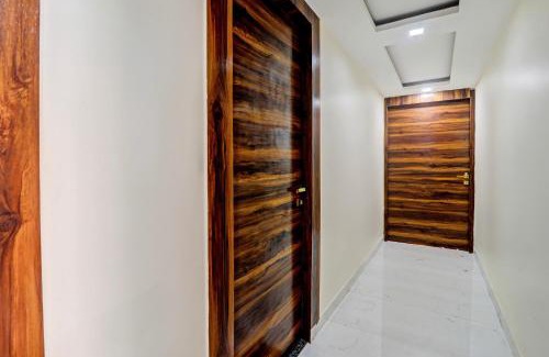 Allahabad Hotel | Collection O Mitra Inn