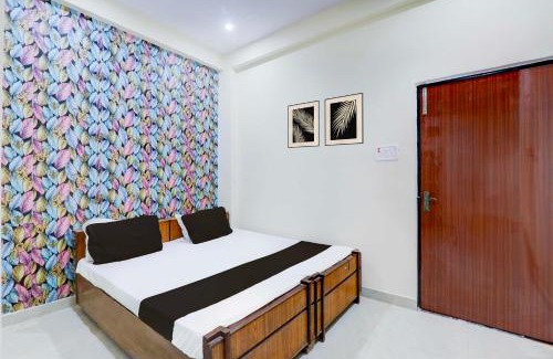 Varanasi Hotel | Collection O Sudhirpur near Phonix Hospital