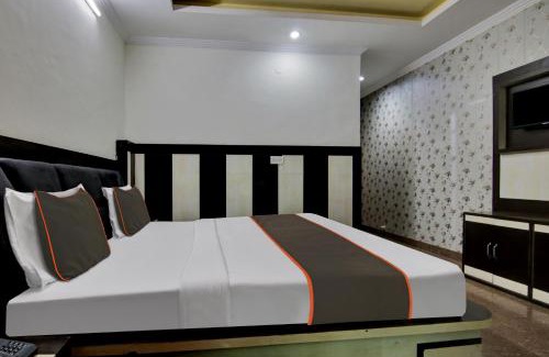 Katra Hotel | Collection O The Shree Dhar Niwas