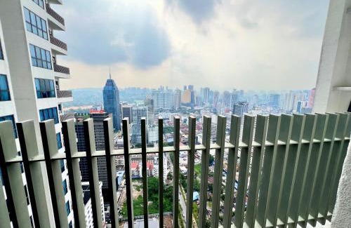 Kuala Lumpur City Centre Apartment | Colony Service Suites KLCC At Sky World