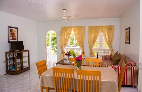 Ocho Rios Apartment | Columbus Heights Apartment