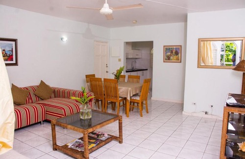 Ocho Rios Apartment | Columbus Heights Apartment