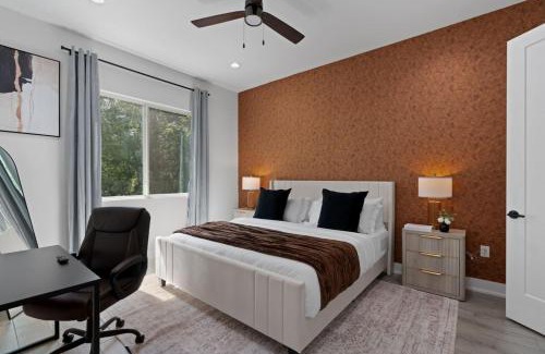 MLK House | Combined Home Near Downtown and East Austin Up to 18