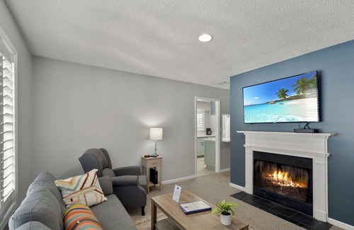Saint Simons Heights Condo | Come enjoy Island life, stay at condo with pool - Call for monthly discount
