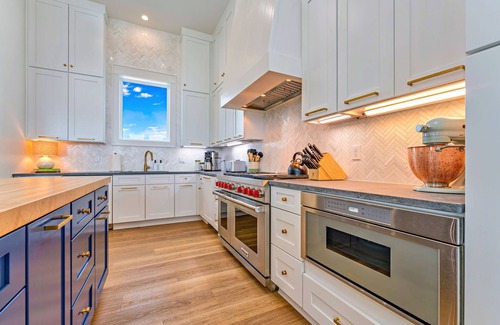 Plantation House | Come enjoy the cooler weather and lower rates!