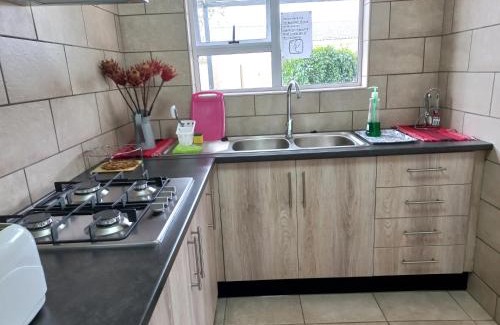 Oudtshoorn House | Come Home in Oudtshoorn Self-Catering Units