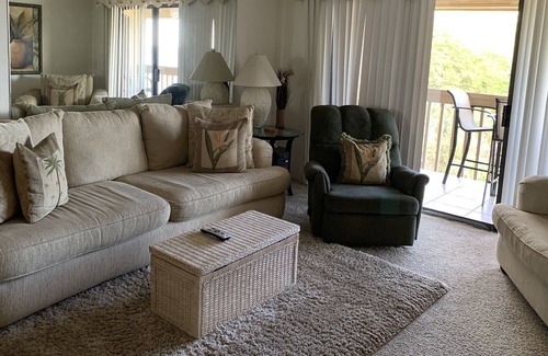 Kailua-Kona Condo | Come see the turtles at Gates Beach