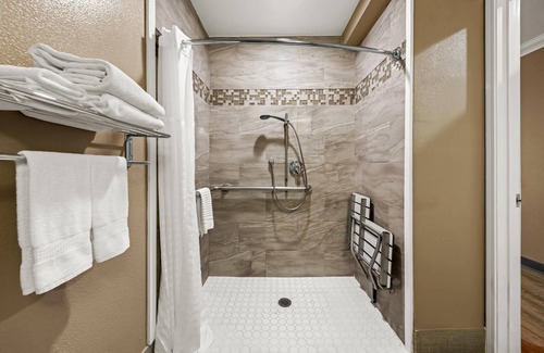 Salinas Hotel | Comfort Inn & Suites of Salinas