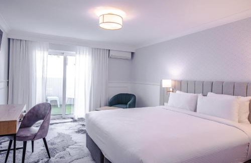 Fairy Meadow Hotel | Comfort Inn Towradgi Beach