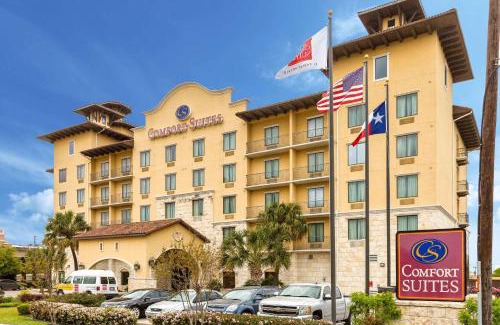 Downtown San Antonio Hotel | Comfort Suites Alamo-River walk