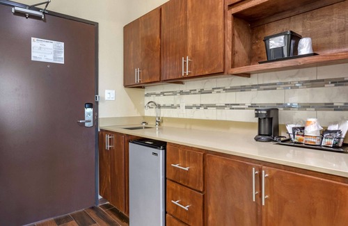 Cedar Park Hotel | Comfort Suites Cedar Park - Austin Northwest