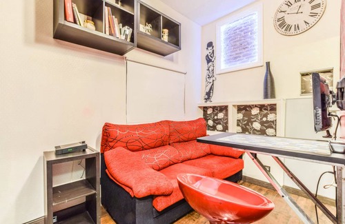Embajadores Apartment | COMFORTABLE APARTMENT LAVAPIES
