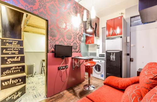 Embajadores Apartment | COMFORTABLE APARTMENT LAVAPIES