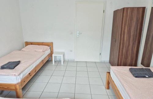 Gremberghoven Apartment | Comfortable Apartment in Köln